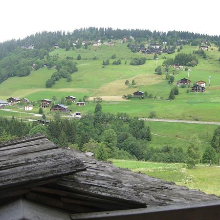 نوتر دام دو بيلكومبيه La Ferme Des Georgieres "Sejour En Tout Compris" الغرفة الصورة