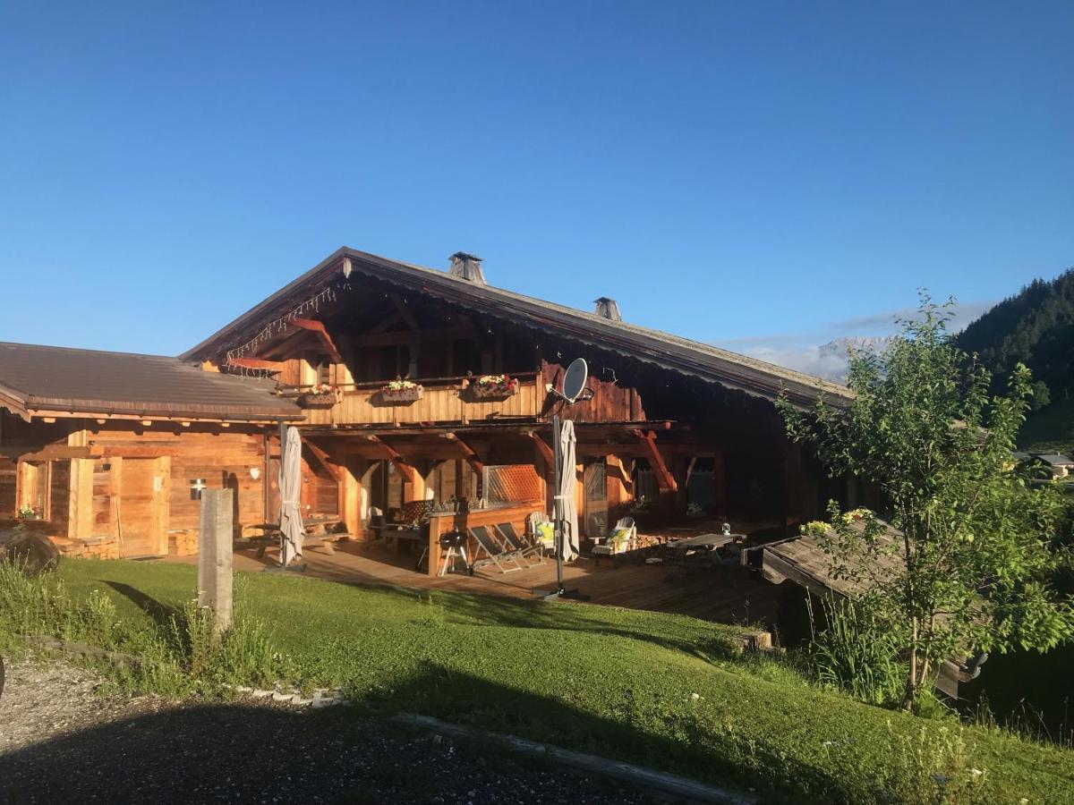 نوتر دام دو بيلكومبيه La Ferme Des Georgieres "Sejour En Tout Compris" المظهر الخارجي الصورة
