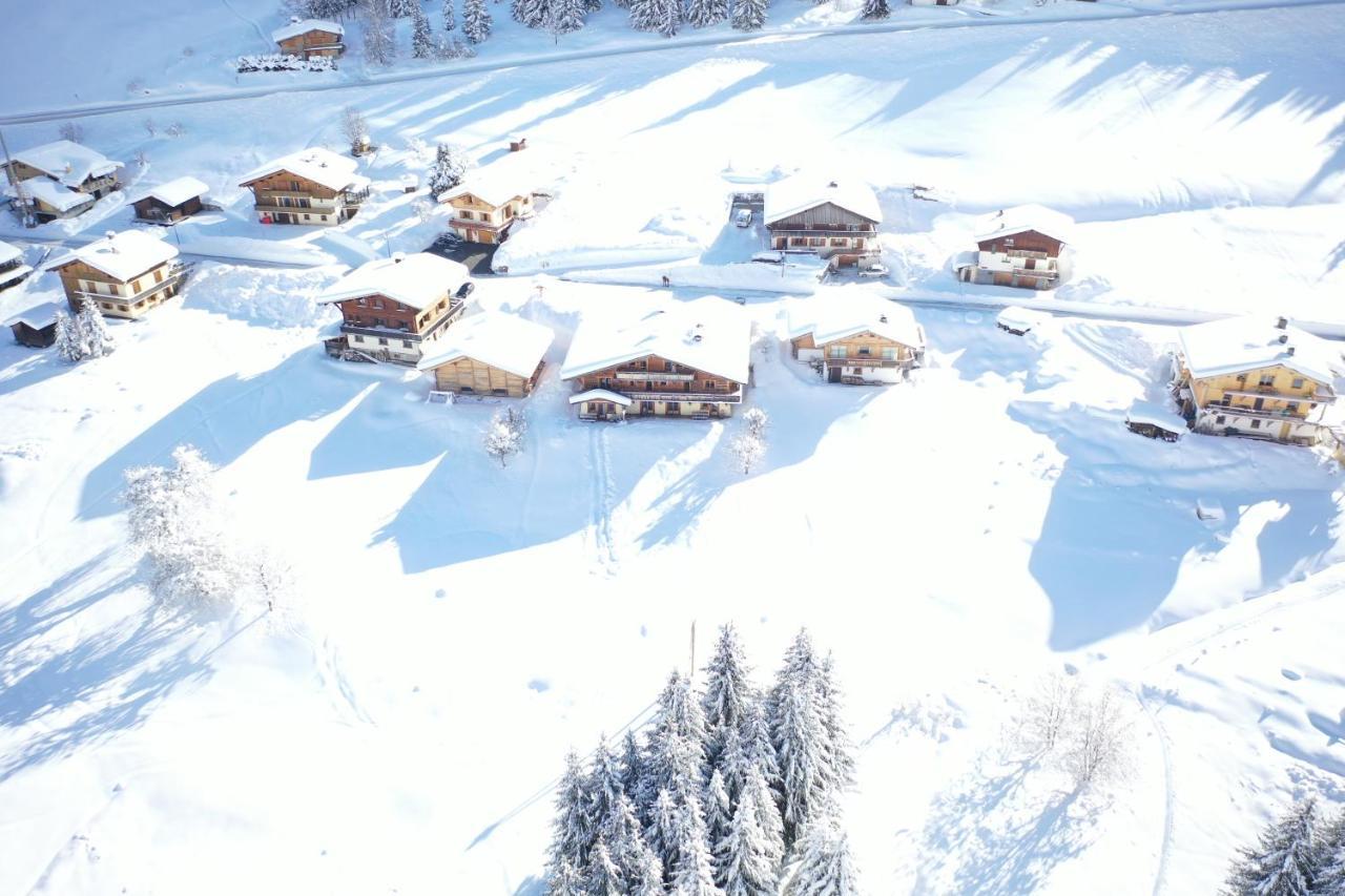 نوتر دام دو بيلكومبيه La Ferme Des Georgieres "Sejour En Tout Compris" المظهر الخارجي الصورة