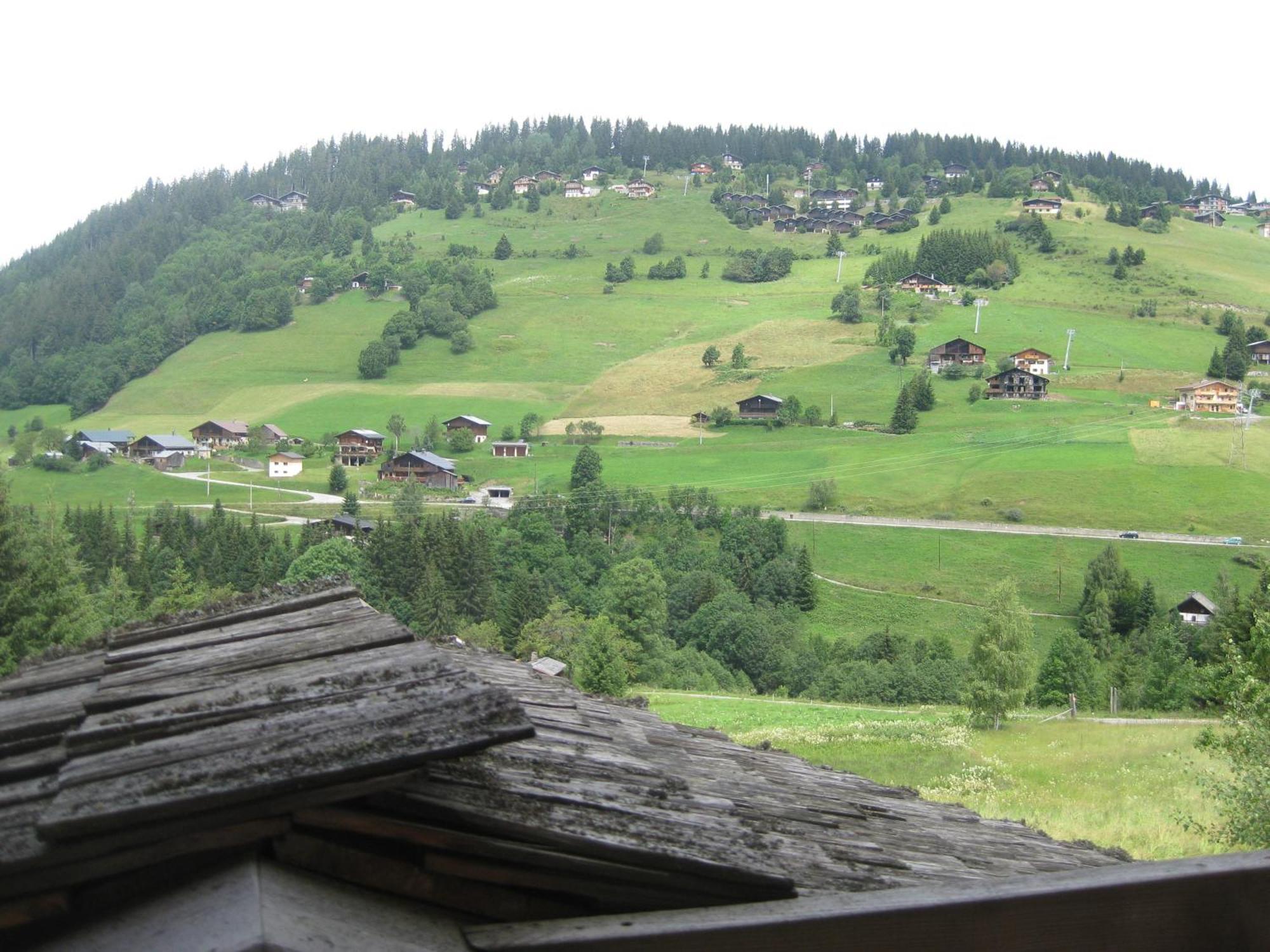 نوتر دام دو بيلكومبيه La Ferme Des Georgieres "Sejour En Tout Compris" الغرفة الصورة