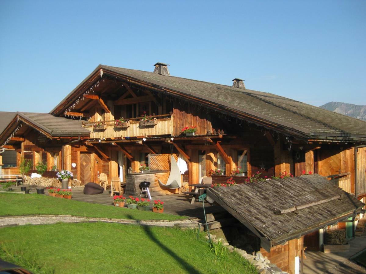نوتر دام دو بيلكومبيه La Ferme Des Georgieres "Sejour En Tout Compris" المظهر الخارجي الصورة